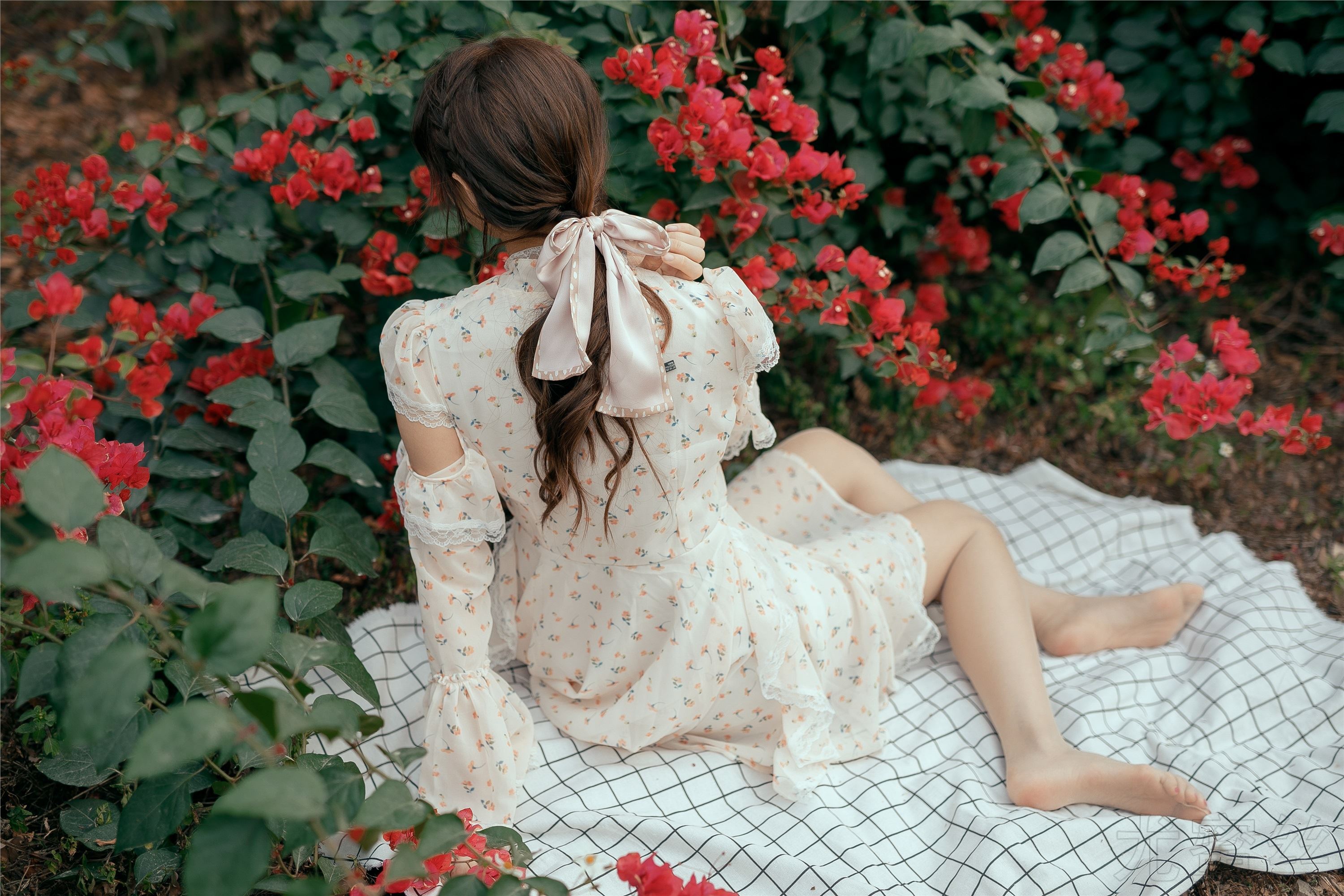 尤蜜丝 穿搭写真 NO.041